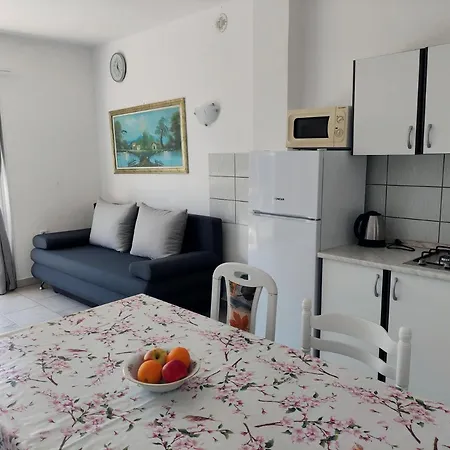 Irena Apartman Veprinac